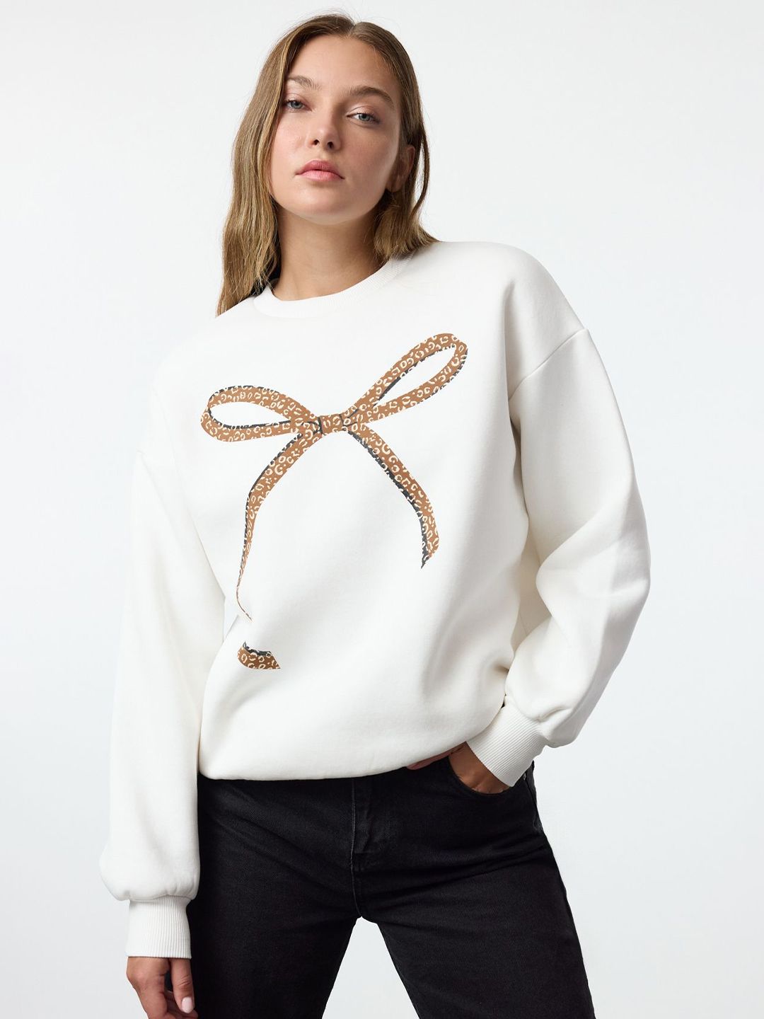 Trendyol Women Printed Round Neck Long Sleeves Pullover