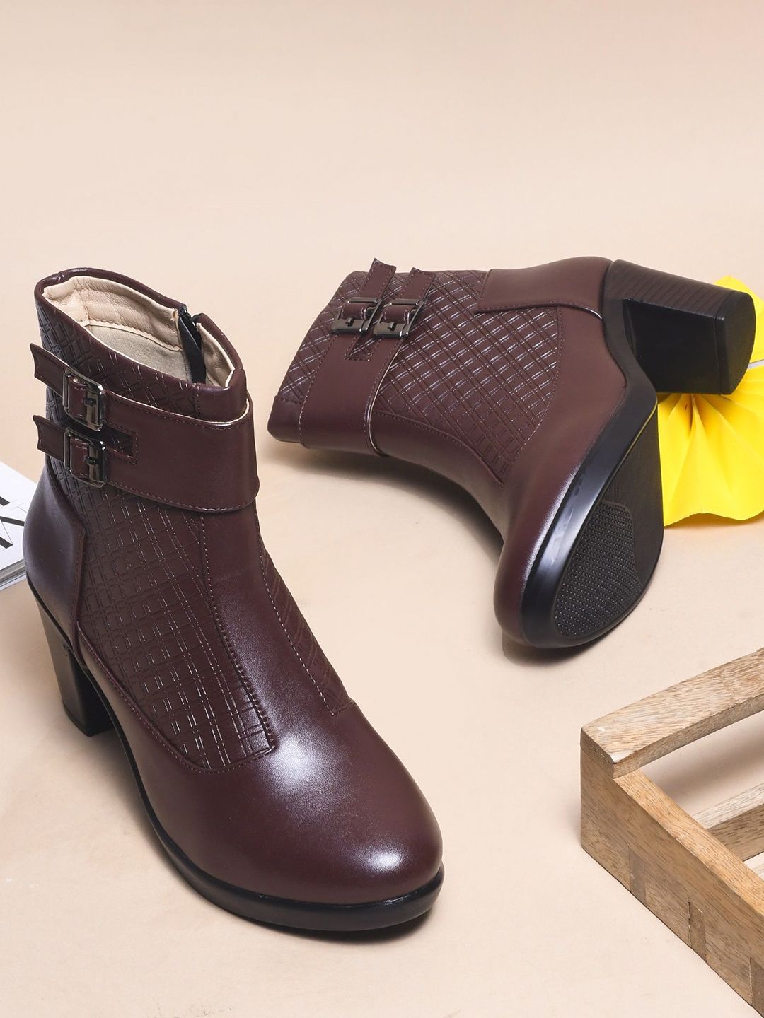 Try Me Women Textured Dual Buckle Straps Block-Heeled Regular Boots