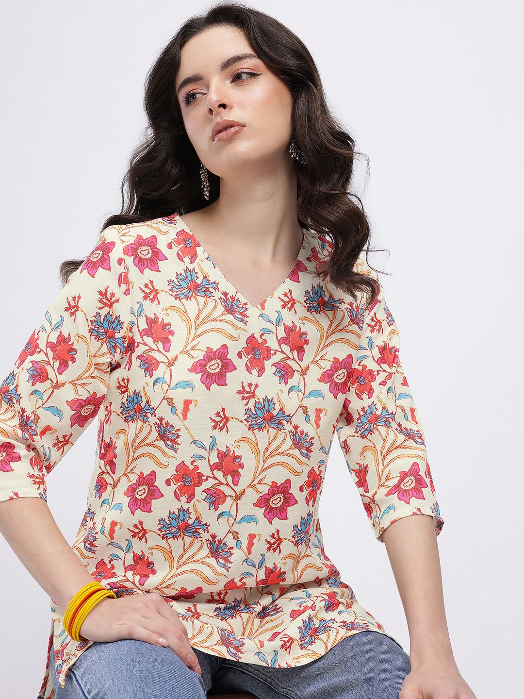 Anouk Rustic Floral Printed V-Neck Straight Kurti-image-38