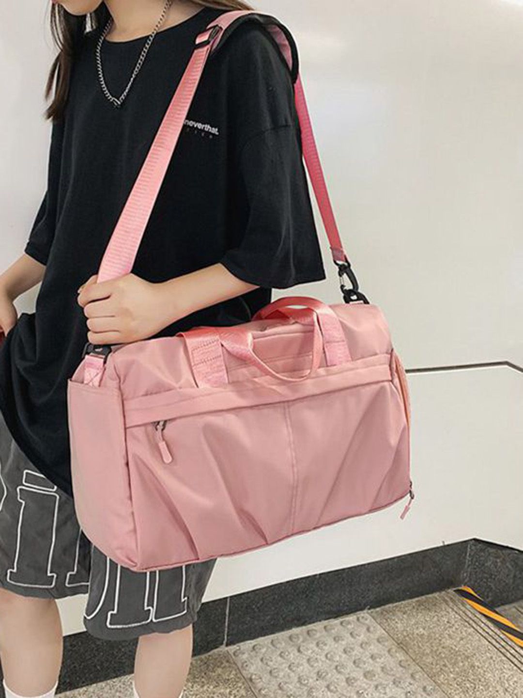 StyleCast x Revolte Women Medium Foldable Casual Duffel Bag-picture-38
