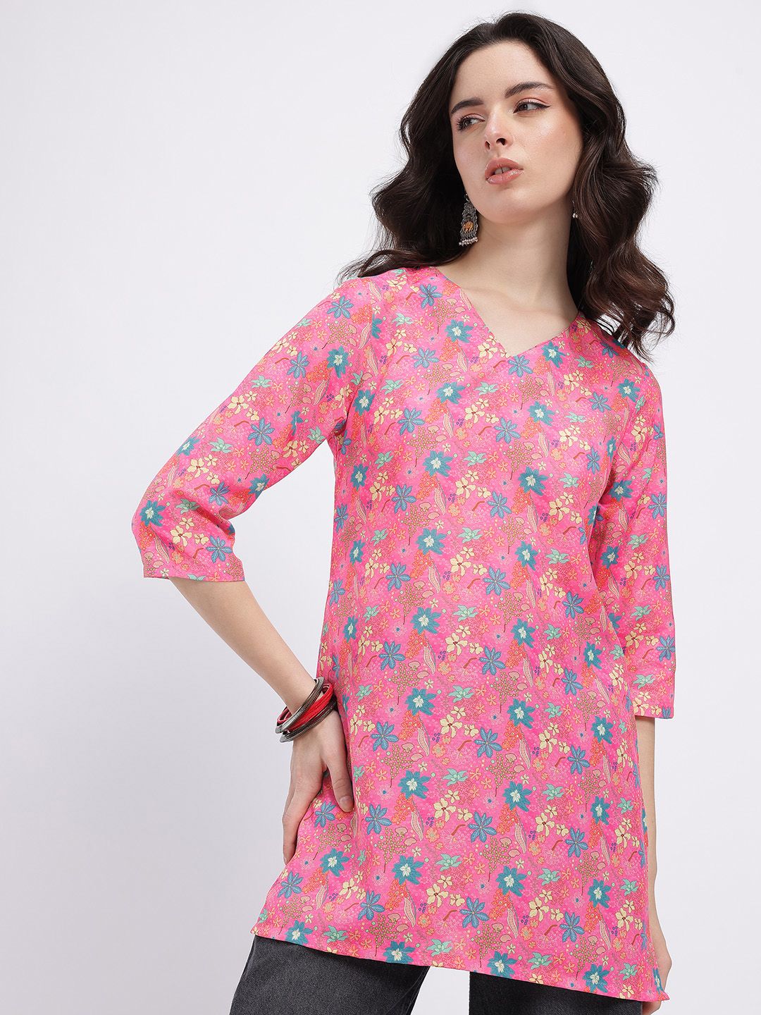 Anouk Rustic Floral Printed V-Neck Kurti-picture-21