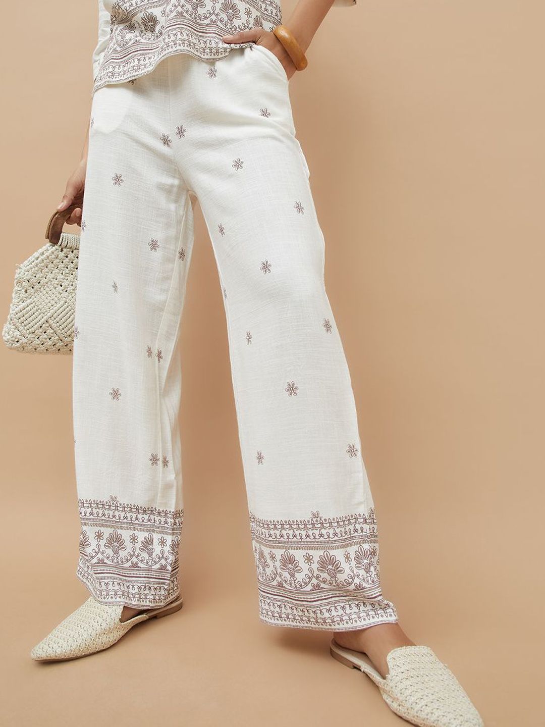 Fame Forever by Lifestyle Women Floral Printed Regular Fit Mid-Rise Regular Trousers-picture-12