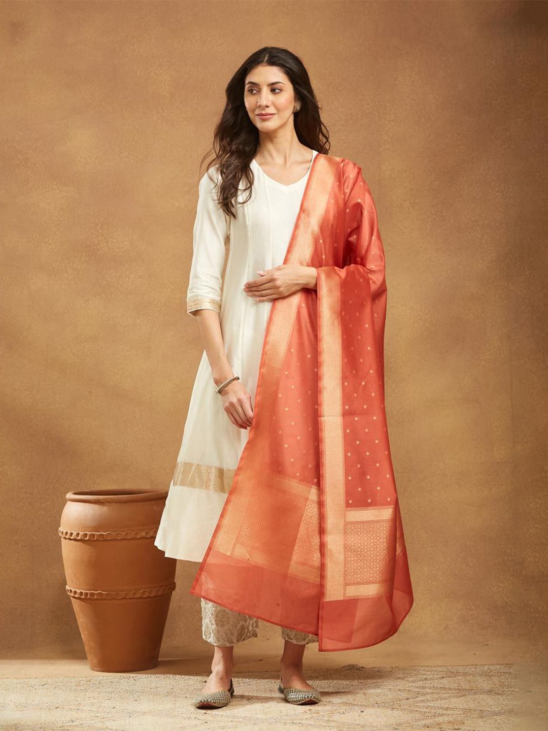 Fabindia Polka Dots Woven Design Cotton Silk Dupatta With Zari-picture-31