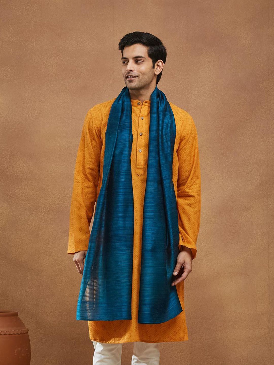 Fabindia Men Solid Stole-image-47