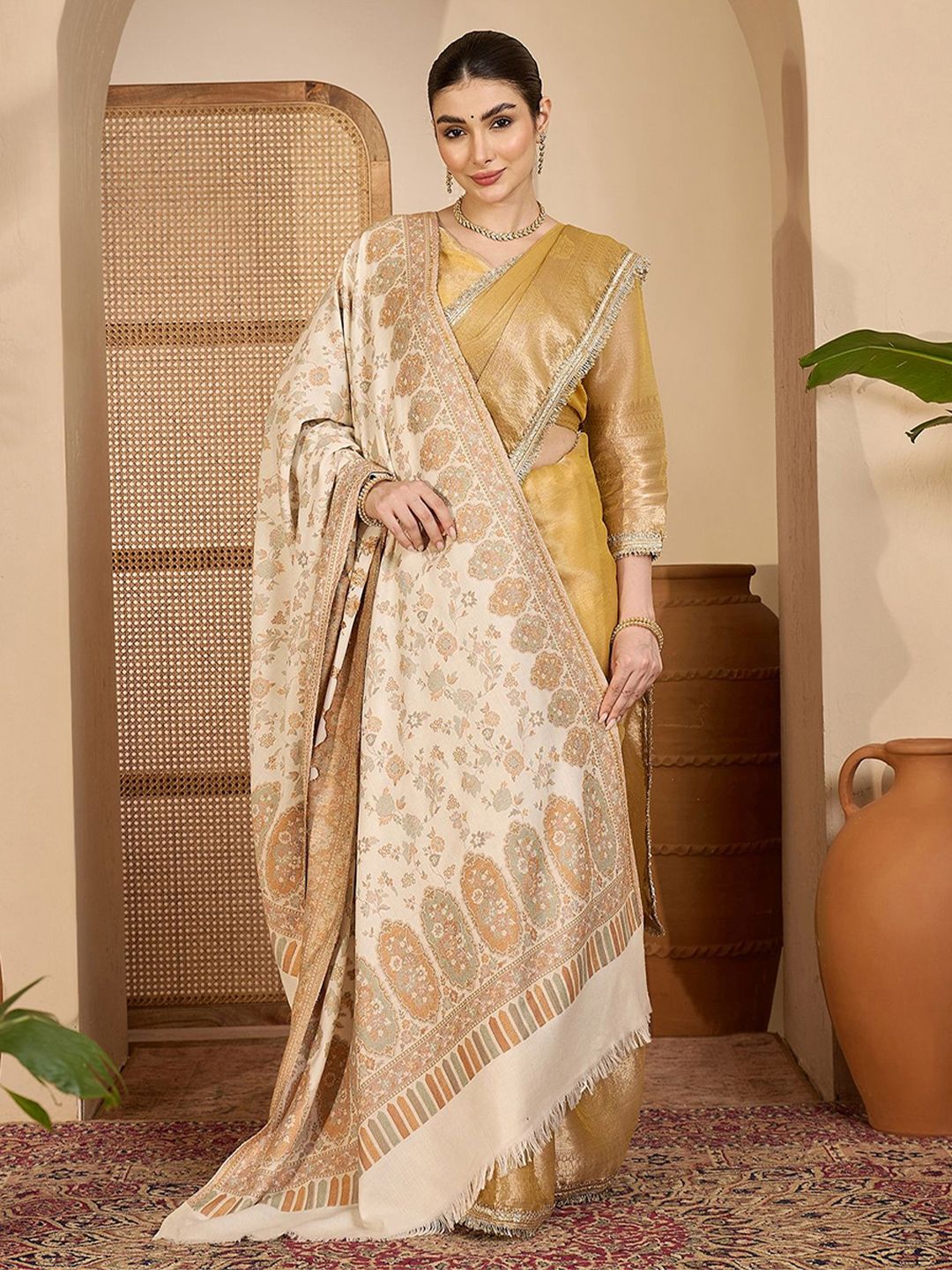 Sangria Women Floral Woven Design Shawl