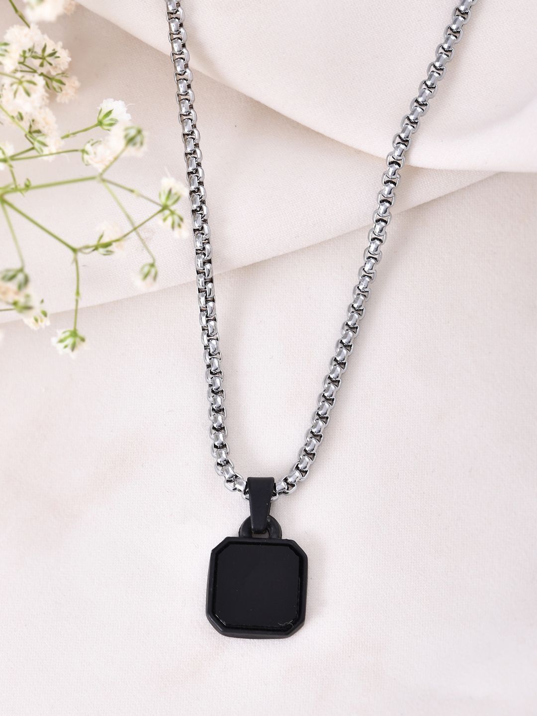 Shoshaa Men Silver-Plated Square Shaped Pendant With Link Chain-picture-16