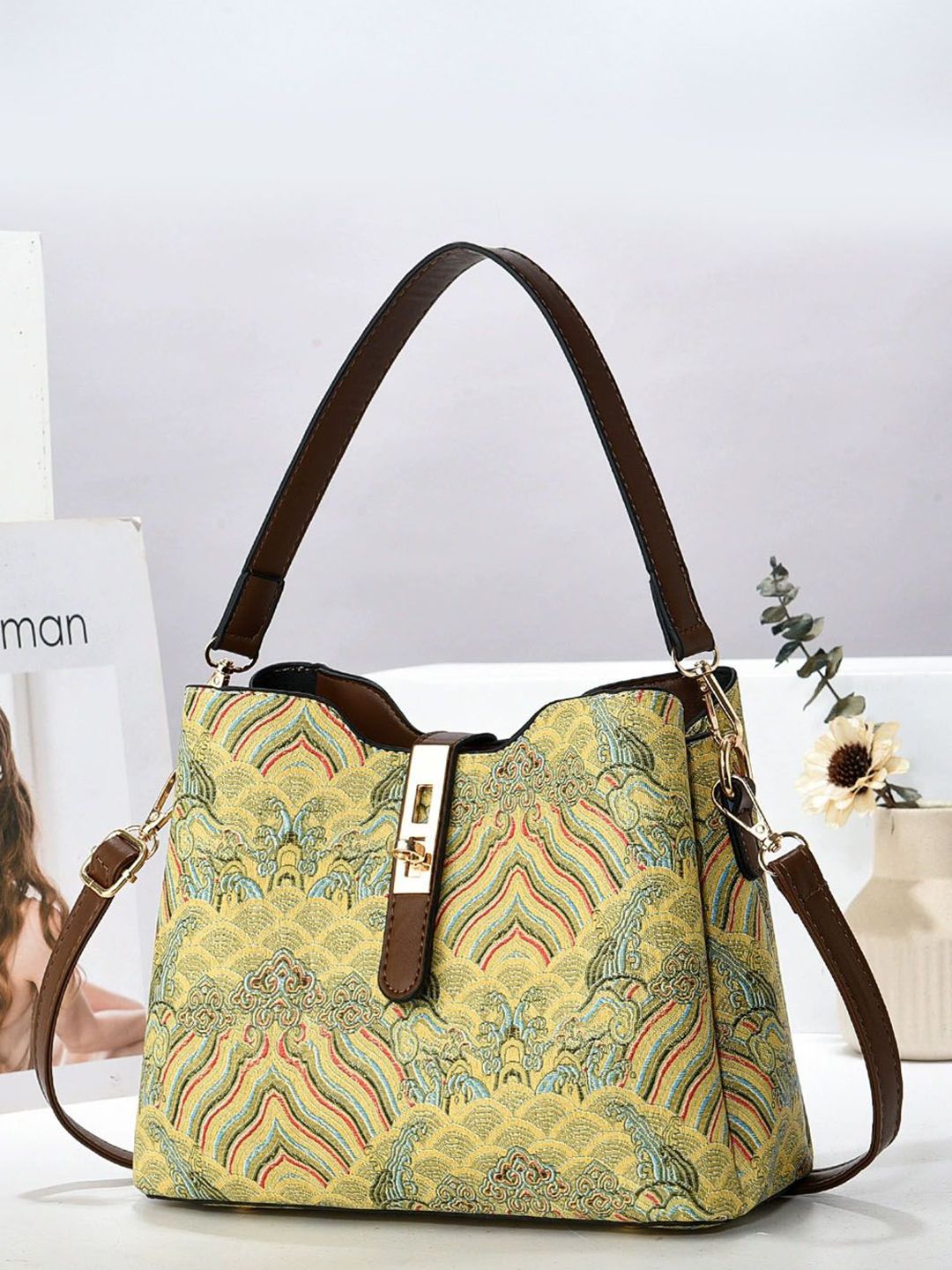 StyleCast Women Geometric Printed Structured Handheld Bag-picture-17