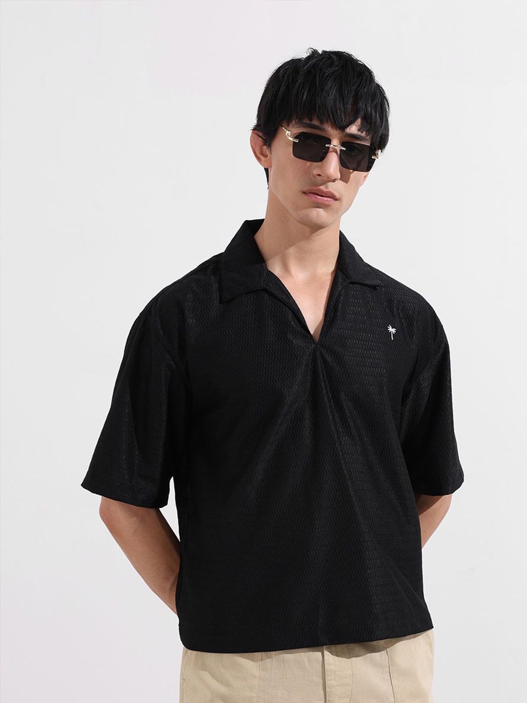 The Indian Garage Co Men Oversized Fit Textured Spread Collar Casual Shirt-picture-39