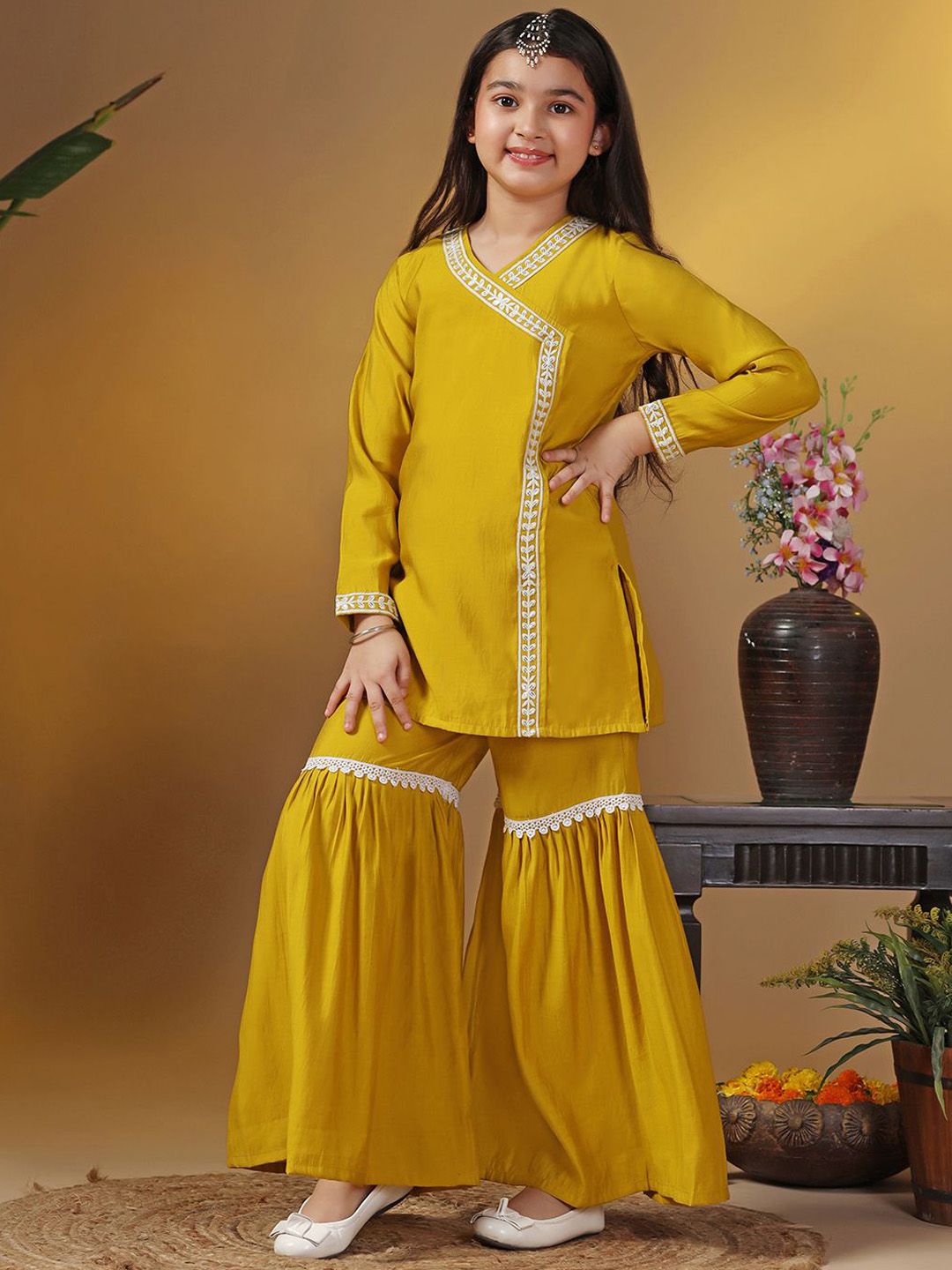 BAESD Girls Floral Embroidered Regular Thread Work Kurti with Sharara-picture-35