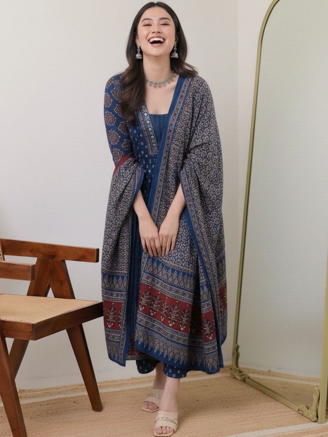 KLOSIA Set Anarkali Kurta Stampato Blu Con Pantaloni E Dupatta – Abito Rayon Elegante Per Donna