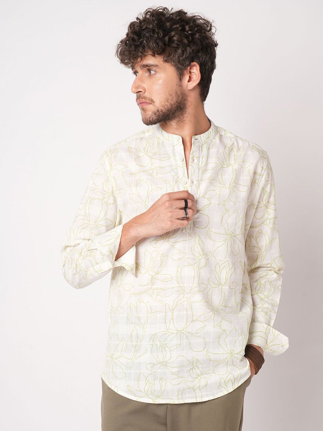 VASTRADO Men Printed Sequinned Anarkali Kurta-picture-23