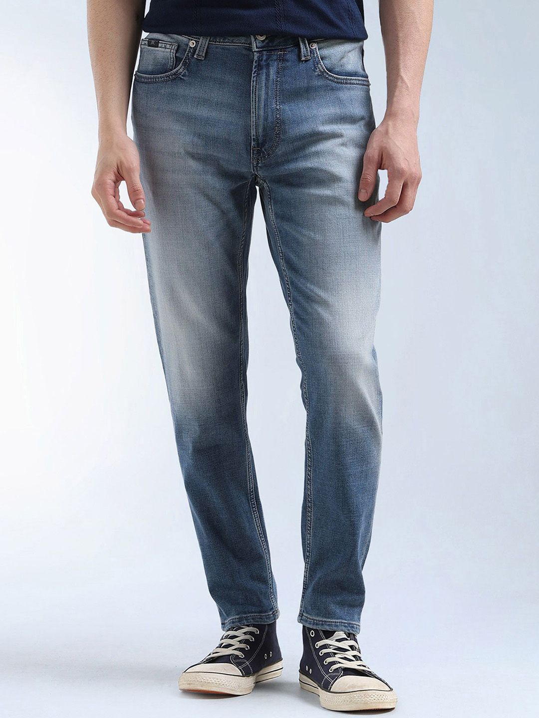 Flying Machine Men Relaxed Fit Mid-Rise Light Fade Jeans-picture-39