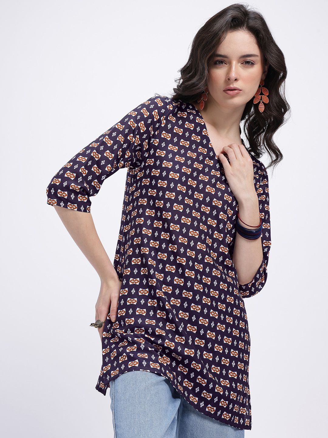 Anouk Rustic Geometric Printed V-Neck Kurti-picture-17