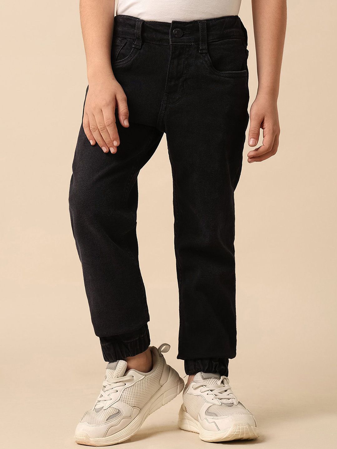 U.S. Polo Assn. Kids Boys Relaxed Fit Mid-Rise Heavy Fade Jeans-picture-9