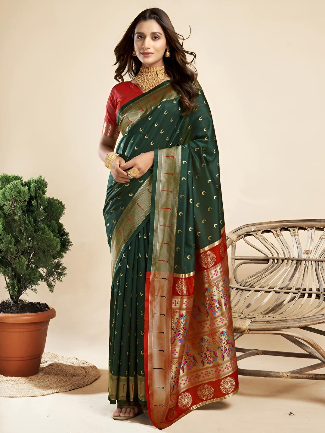 Aagrahi fashion Ethnic Motifs Woven Design Zari Paithani Saree With Unstitched Blouse-picture-37