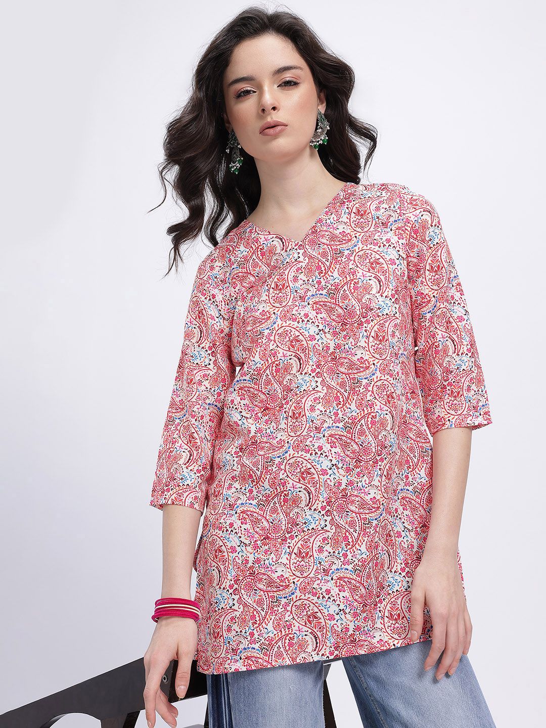 Anouk Rustic Ethnic Motifs Printed V-Neck Straight Kurti-picture-23
