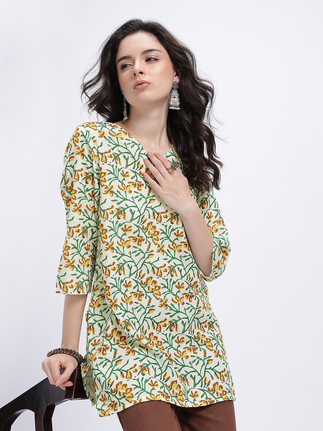 Anouk Rustic Floral Printed V-Neck Kurti-picture-20