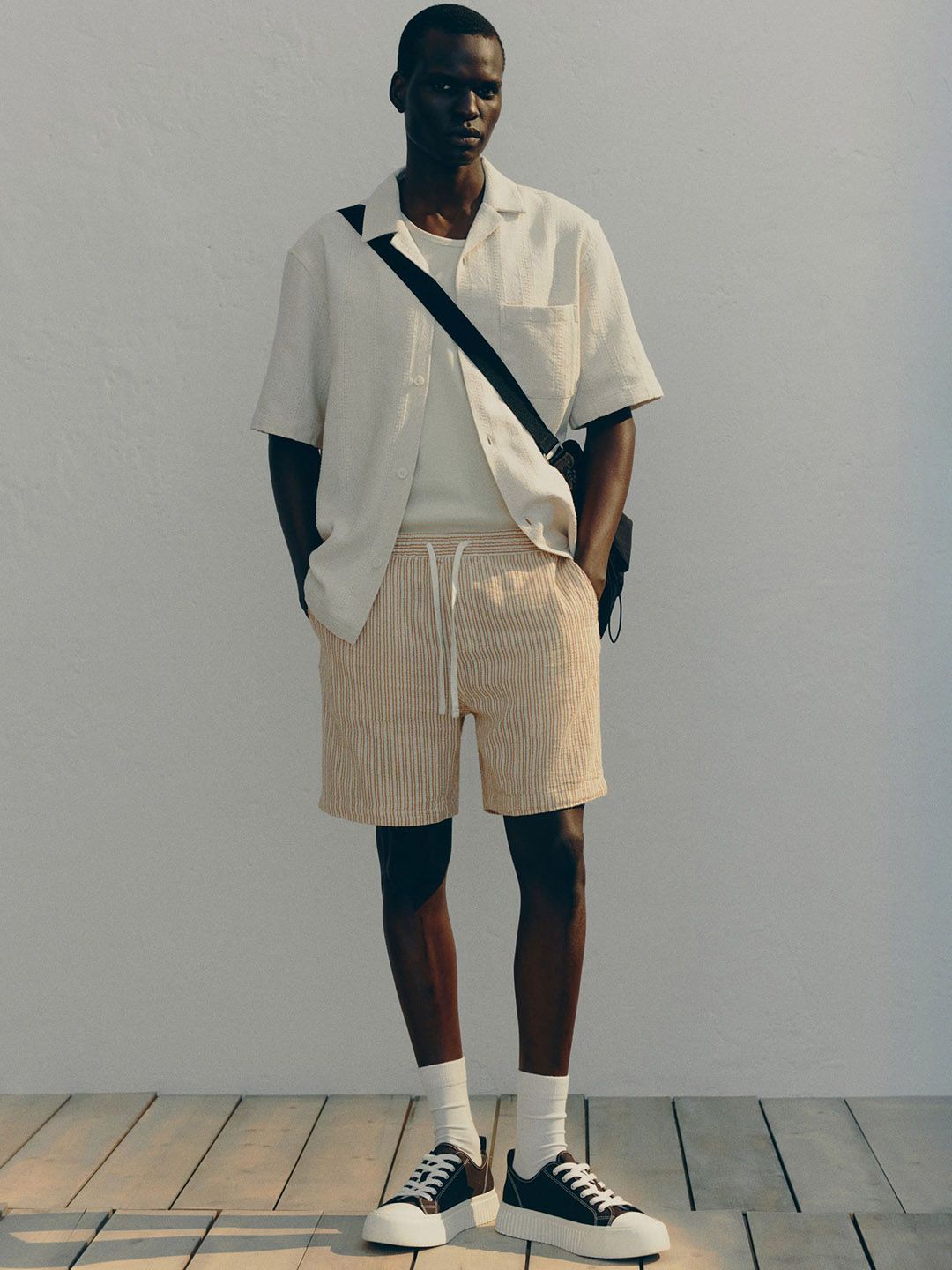 H&M Regular Fit Woven Shorts-picture-48