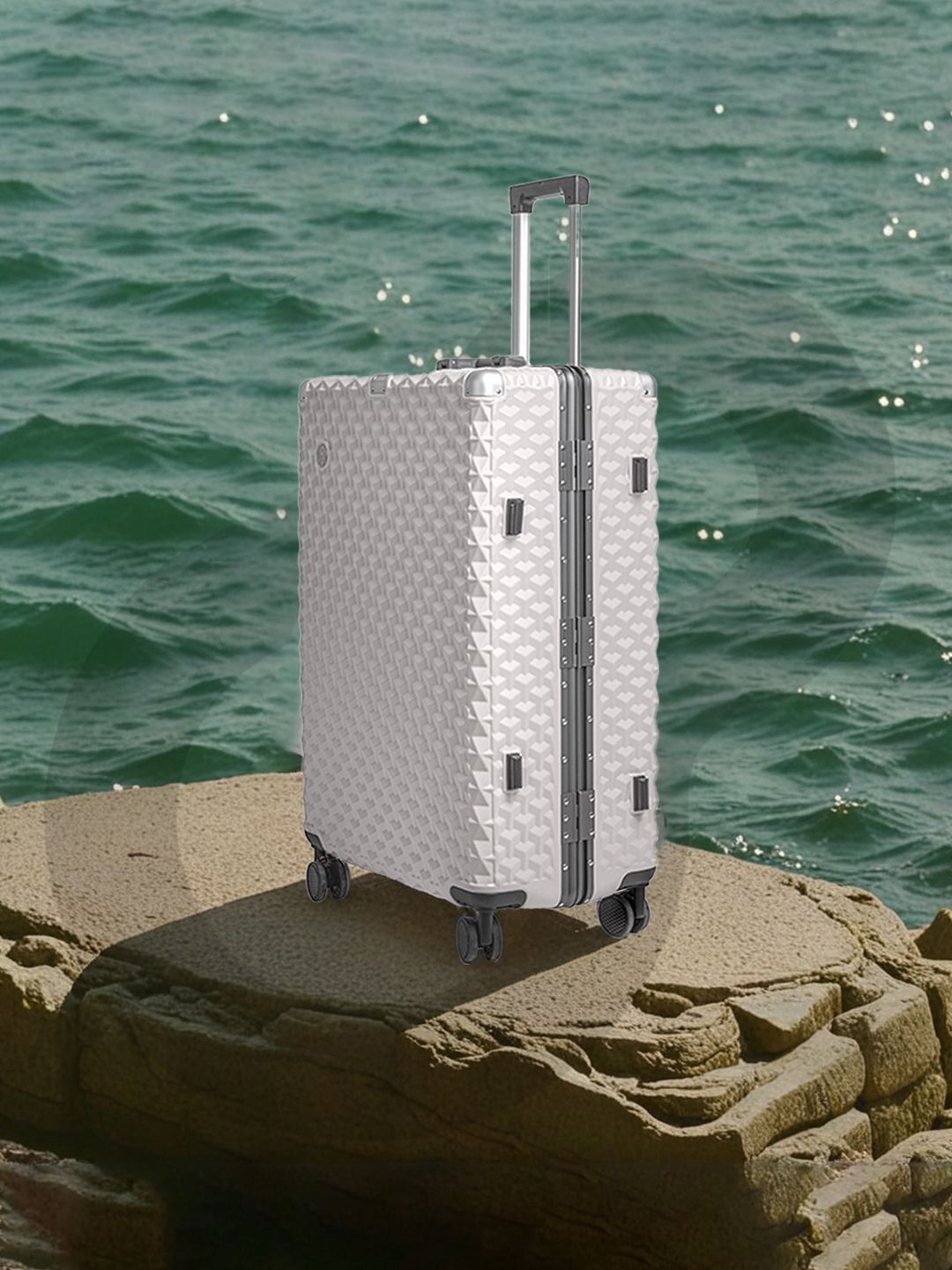 CLUB HACHI Textured Hard-Sided Cabin Trolley Bag-picture-11