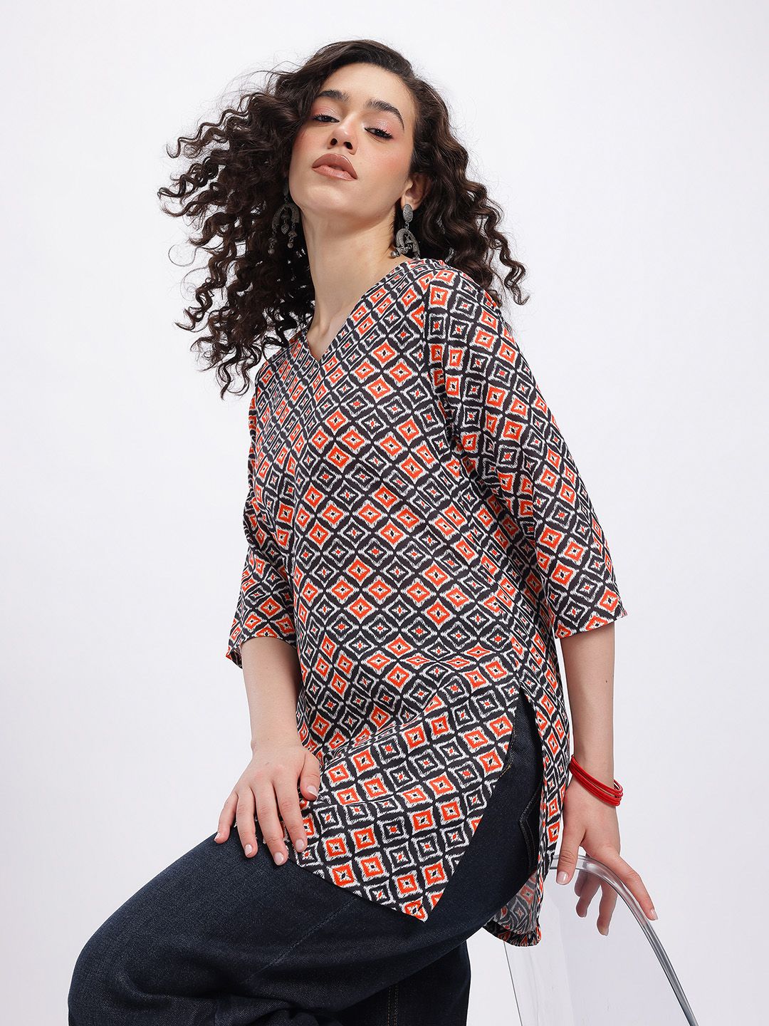 Anouk Rustic Geometric Printed V-Neck Straight Kurti-picture-19