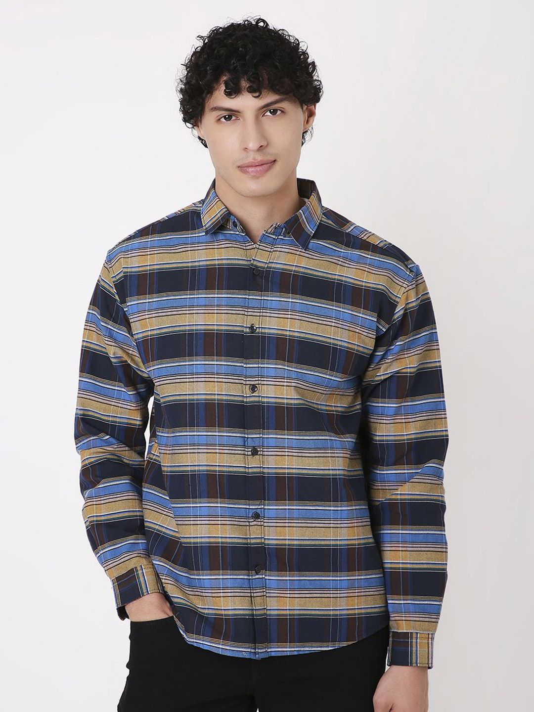 Blnk Men Relaxed Fit Checked Spread Collar Cotton Casual Shirt-picture-39