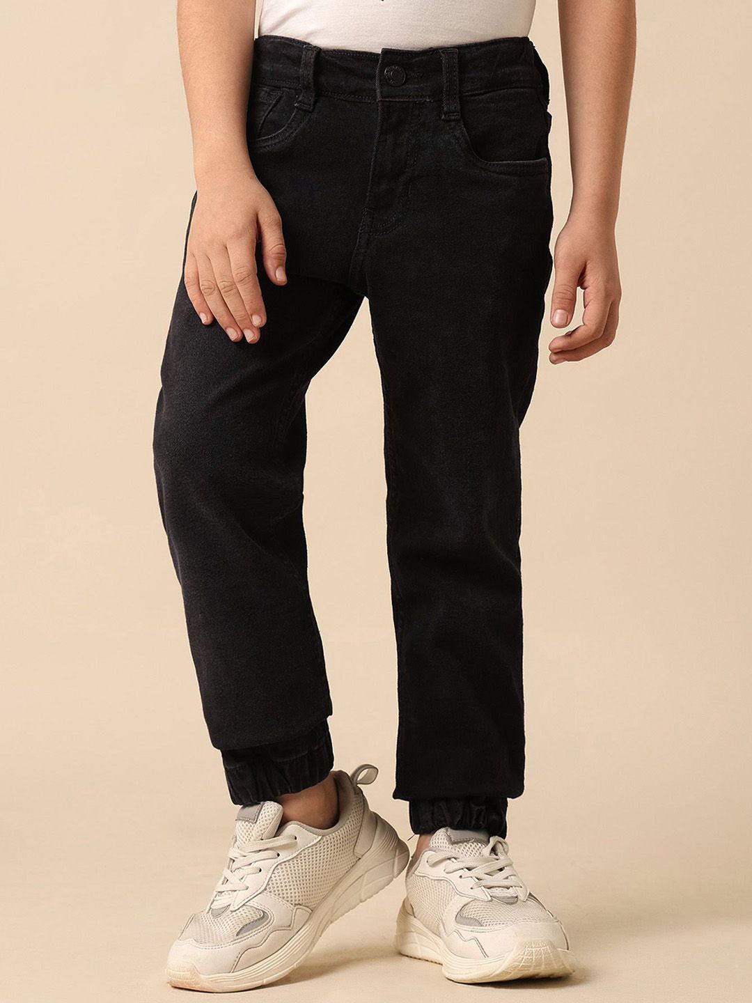 U.S. Polo Assn. Kids Boys Relaxed Fit Mid-Rise Heavy Fade Jeans-picture-45