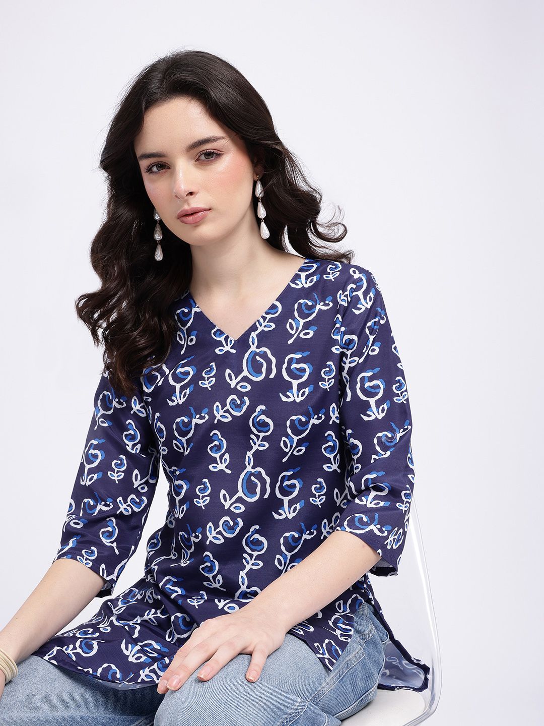 Anouk Rustic Abstract Printed V-Neck Kurti-picture-22