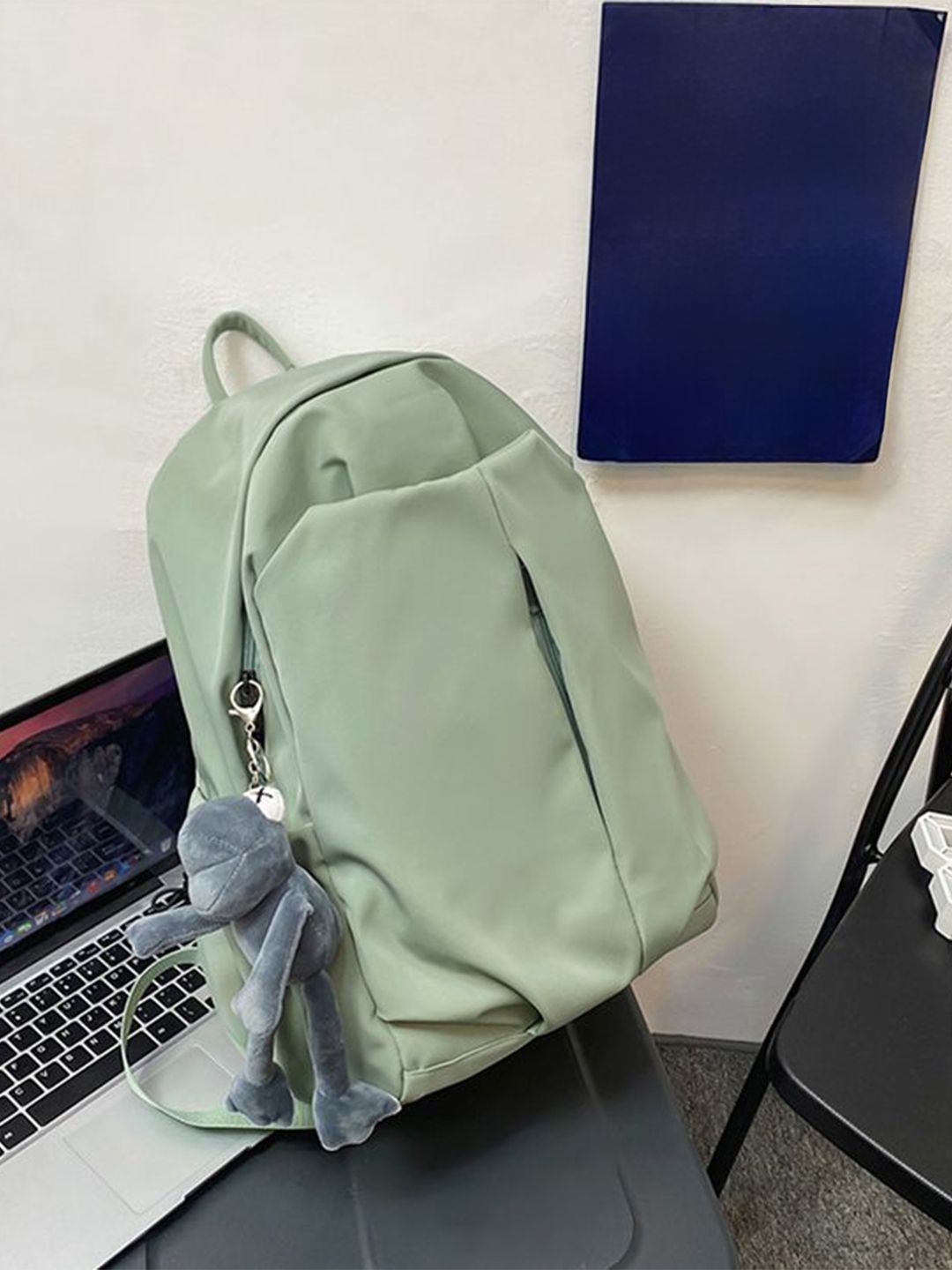 StyleCast x Revolte Unisex Large Backpack-picture-36