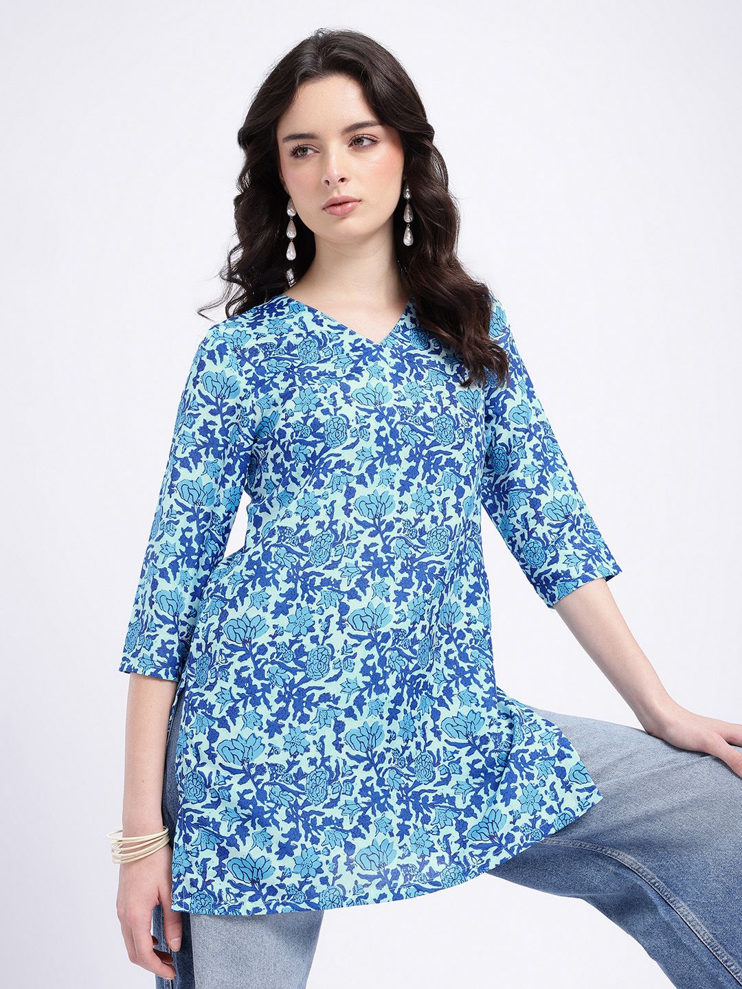 Anouk Rustic Indie Floral Printed V-Neck Kurti-picture-45