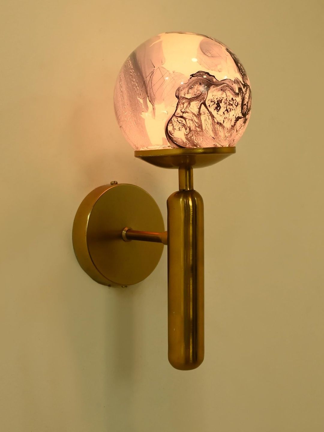 1ST TIME Gold-Toned Printed Glass Spherical Shaped Wall Lamp-picture-29