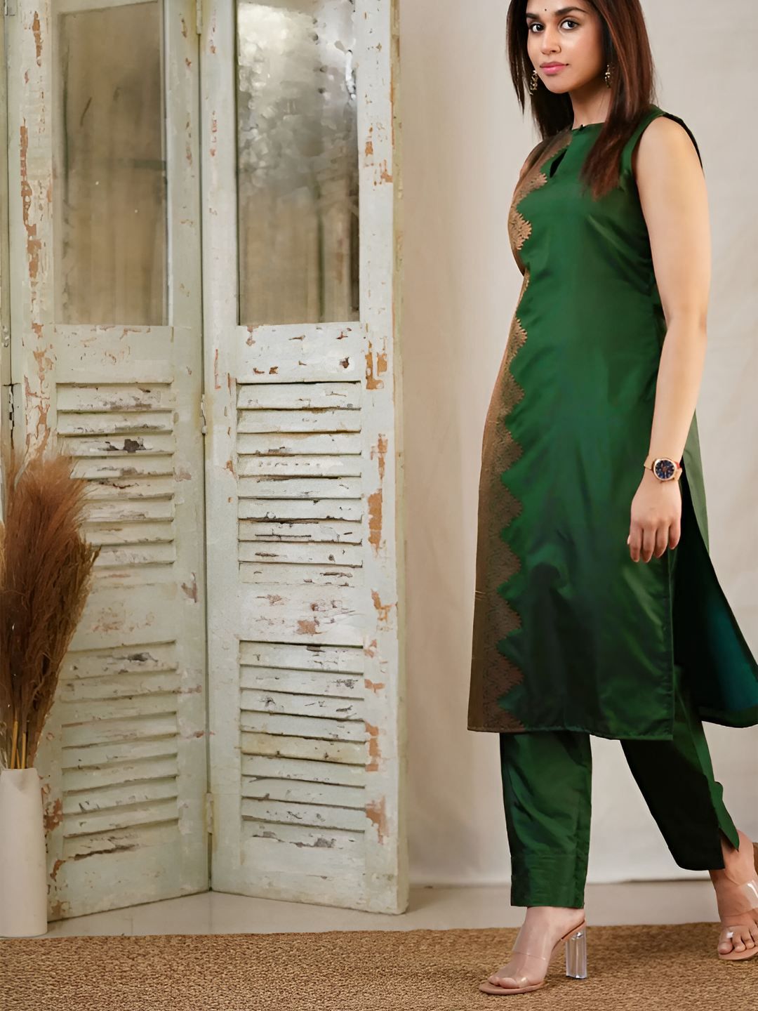 AG TEXTILE Women Ethnic Motifs Woven Design Round Neck Kurta with Trousers & Dupatta-image-1
