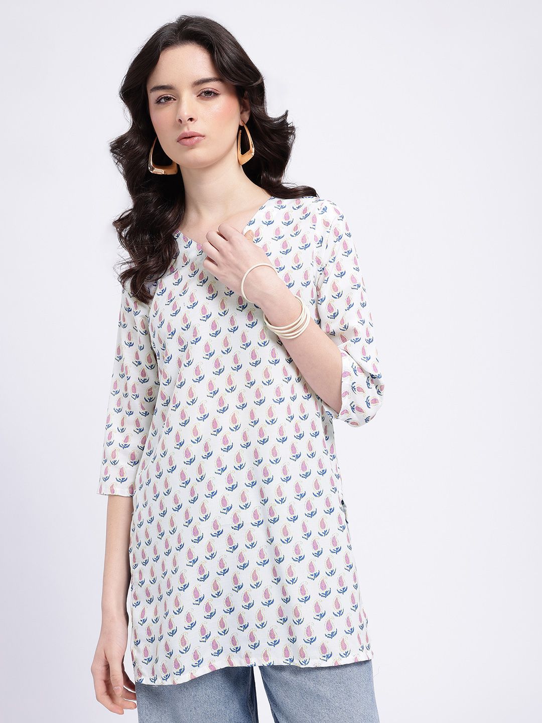 Anouk Rustic Paisley Printed V-Neck Kurti-picture-14