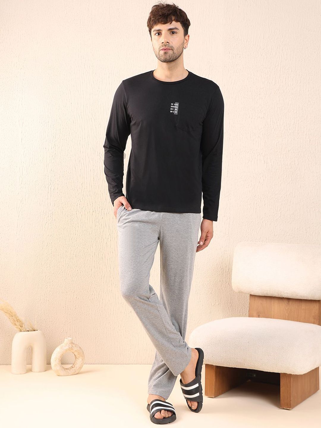 Sweet Dreams Men Cotton Solid Round Neck Night Suit-picture-31