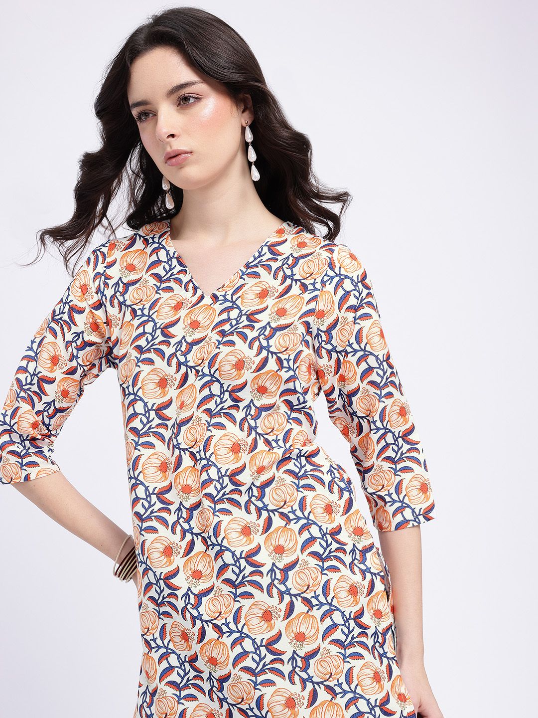 Anouk Rustic Indie Floral Printed V-Neck Kurti-image-12