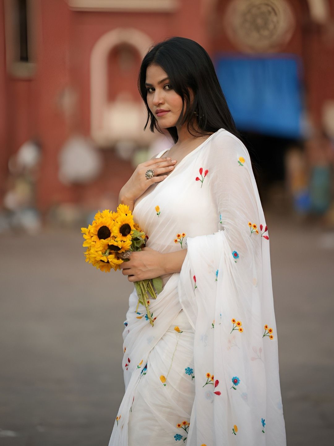 Swaraas Floral Embroidered Pure Linen Saree-picture-18