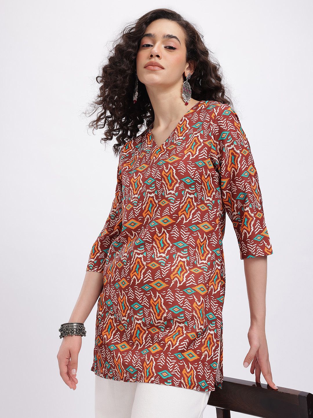 Anouk Rustic Abstract Printed V-Neck Straight Kurta-picture-36