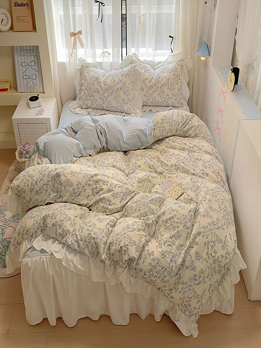 JC HOME Blue & Cream-Coloured Floral Printed AC Room Double King Bedding Set-image-32