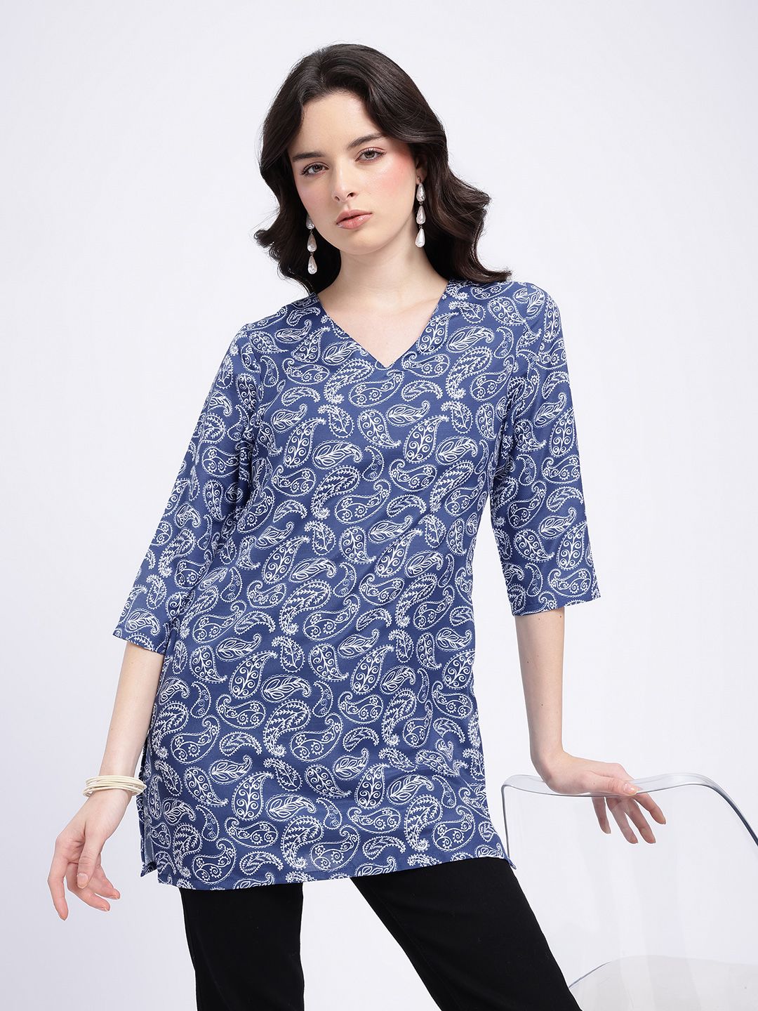 Anouk Rustic Paisley Printed V-Neck Kurti-picture-15