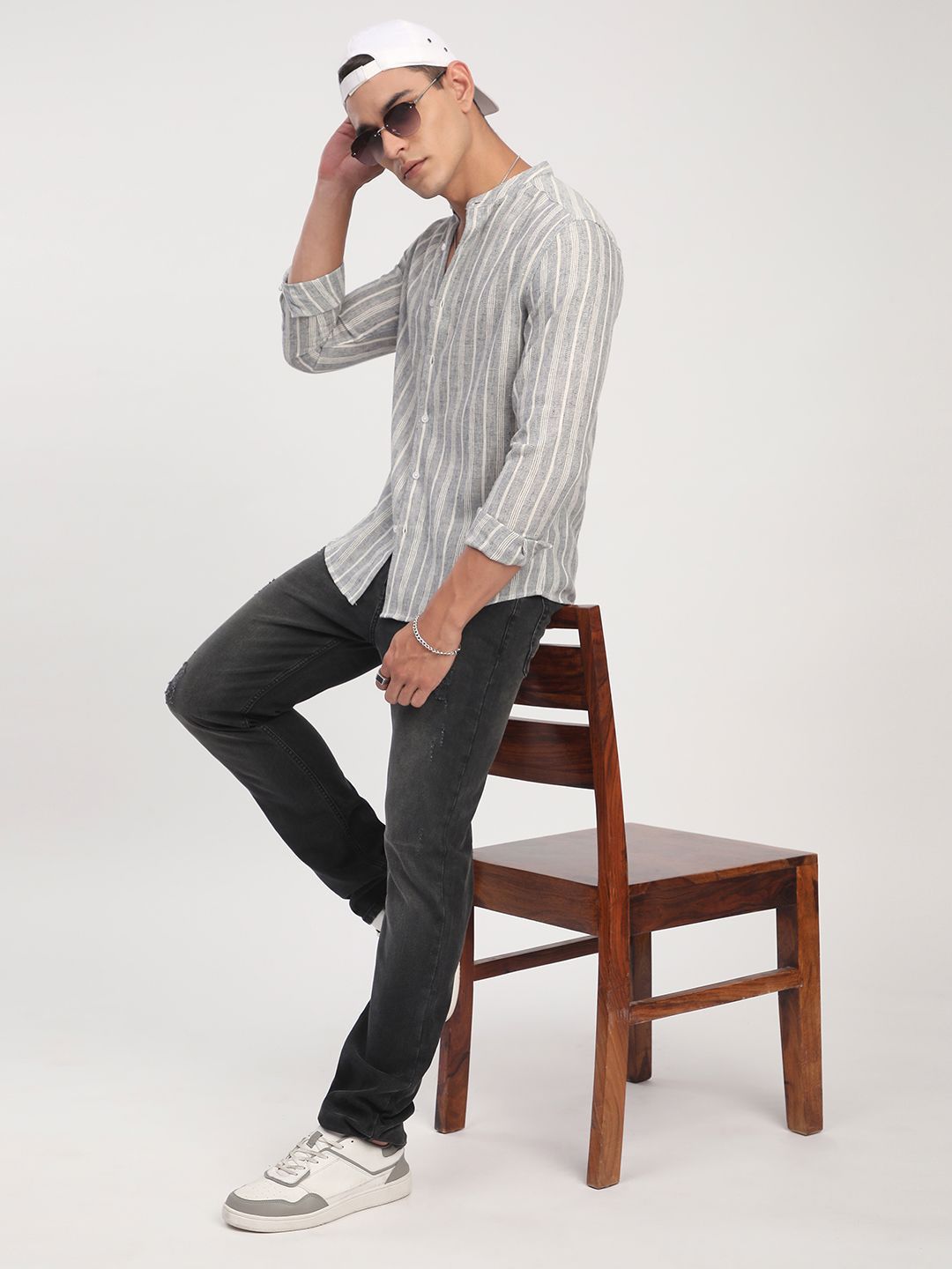 Men's Mandarin Collar Vertical Stripes Cream Shirt