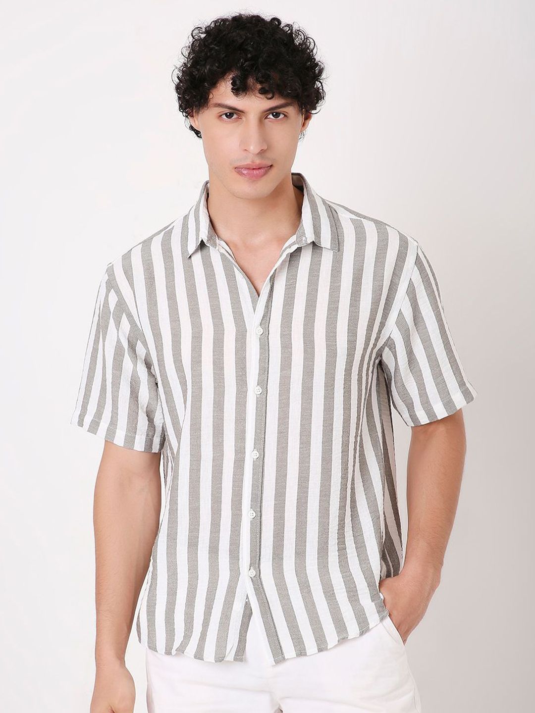 Blnk Men Relaxed Fit Vertical Striped Spread Collar Casual Shirt-picture-22