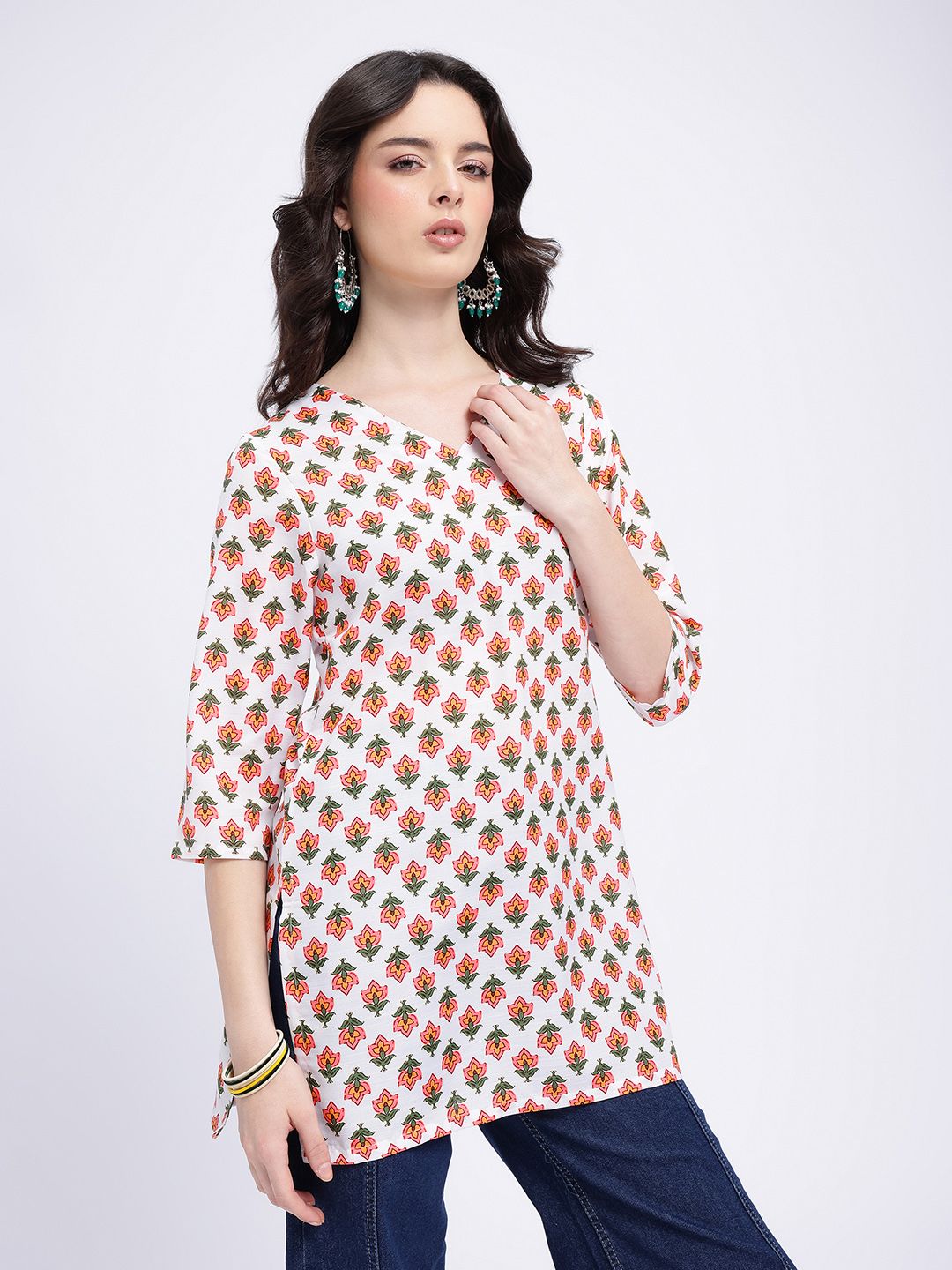 Anouk Rustic Floral Printed V-Neck Straight Kurta-picture-19