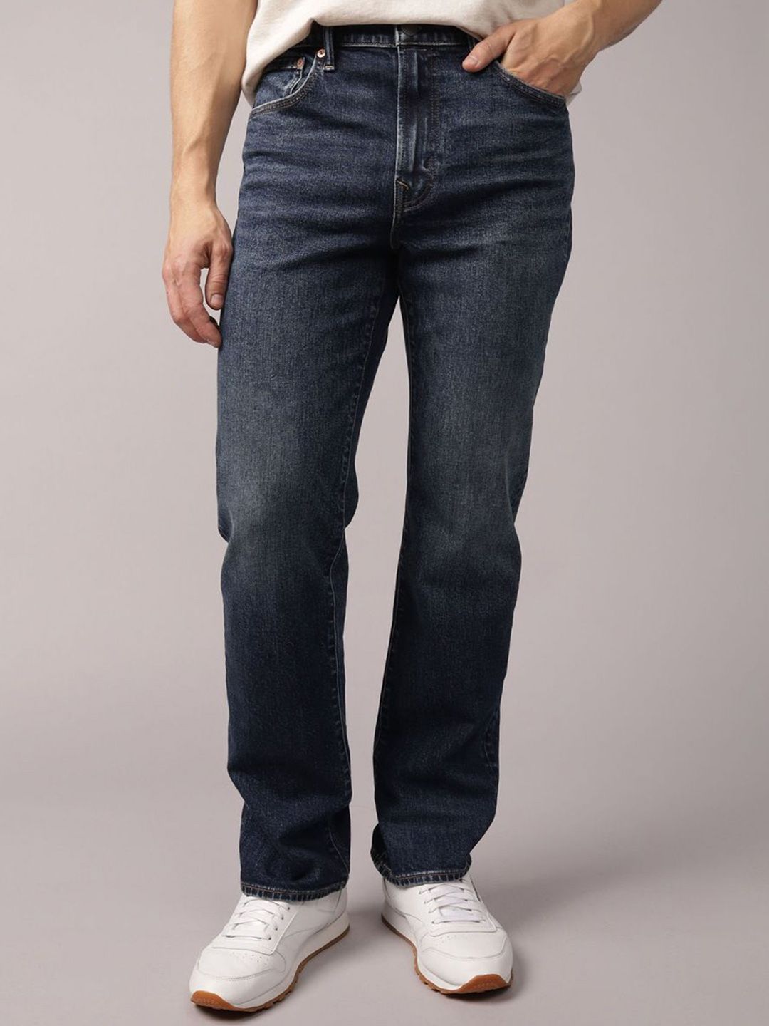 AMERICAN EAGLE OUTFITTERS Men Relaxed Fit Mid-Rise Light Fade Jeans-picture-35