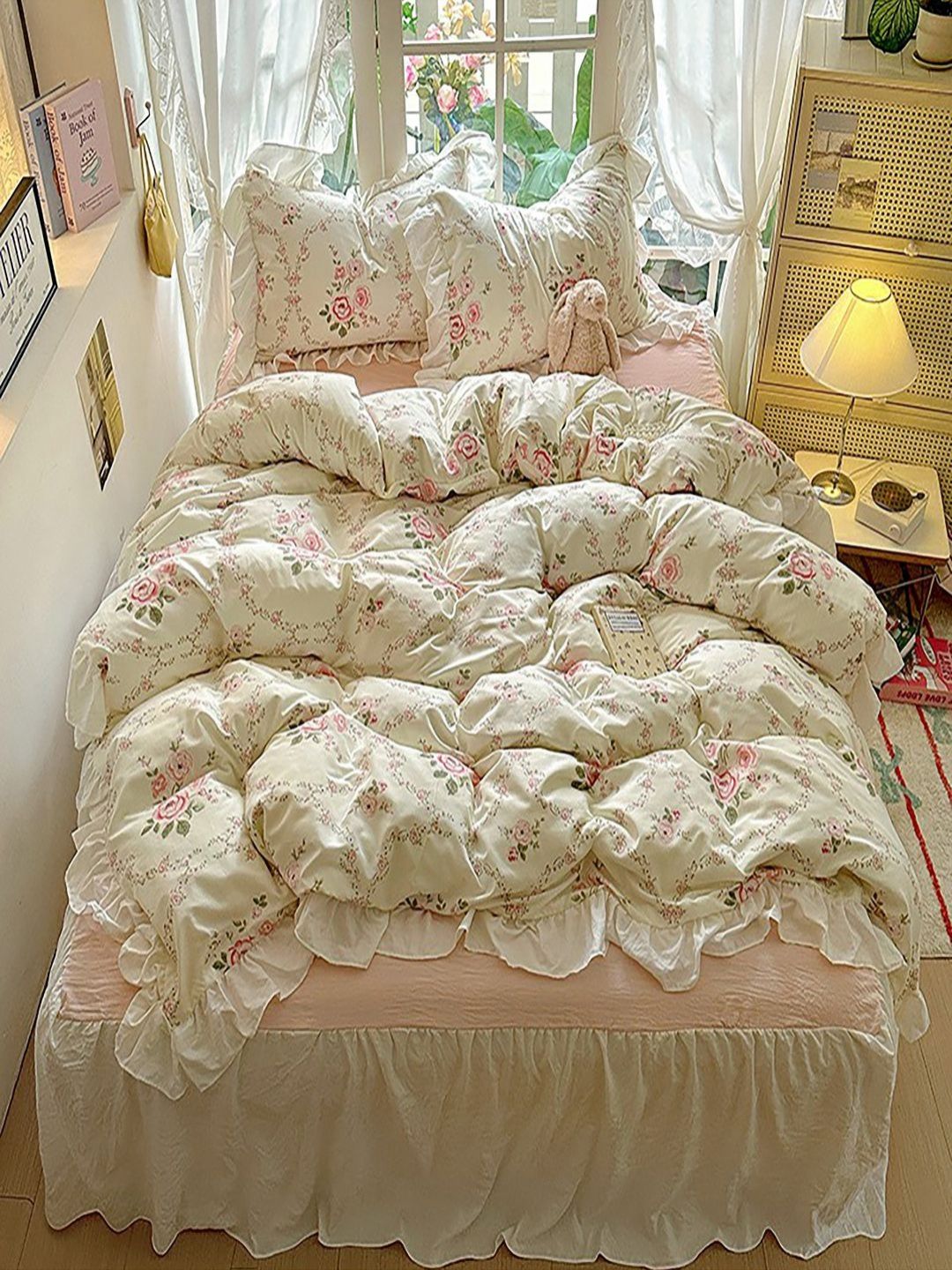 JC HOME Pink & White Floral Printed AC Room Double King Bedding Set