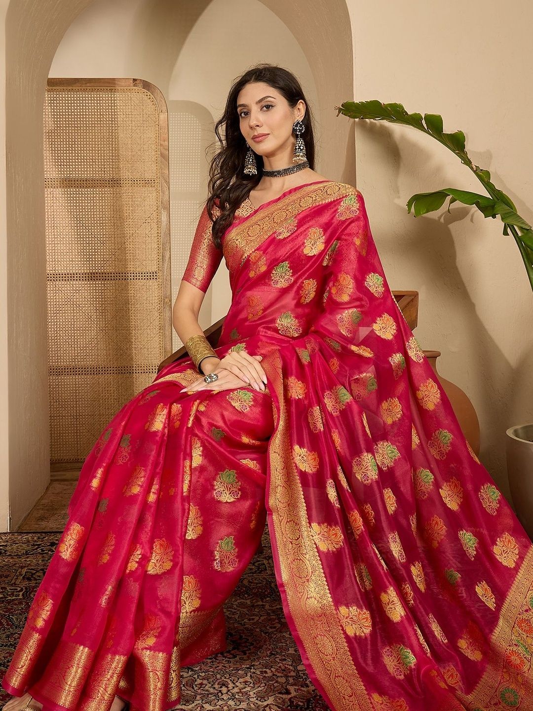 Sangria Woven Design Zari Organza Heavy Work Kanjeevaram Saree-picture-11