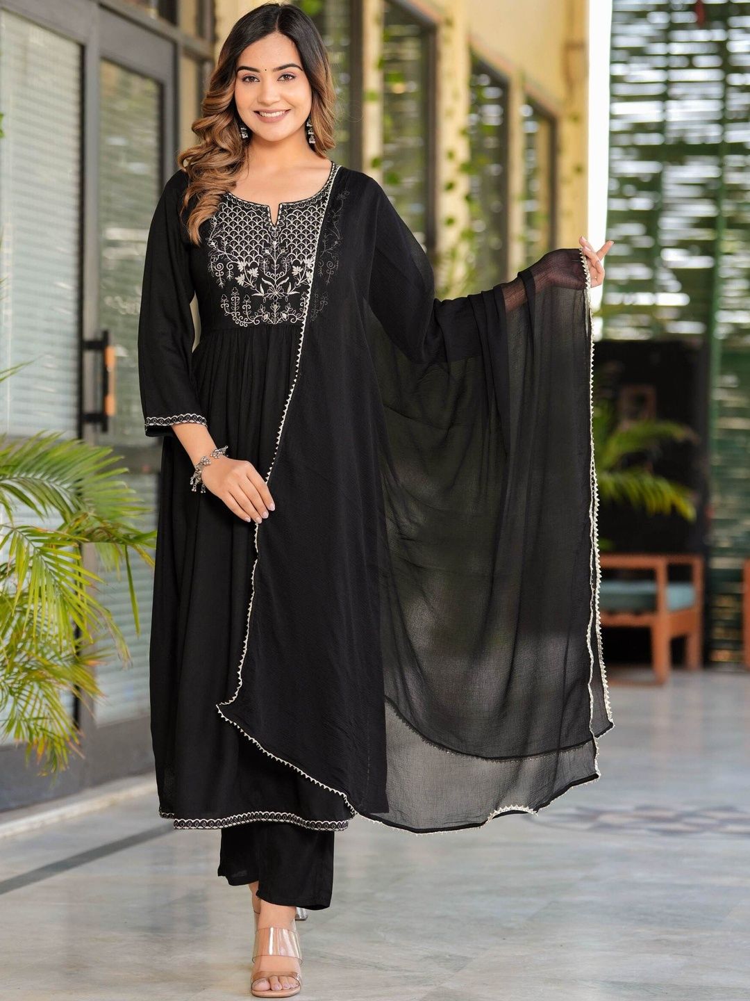 Women Tiered Kurta with Trousers