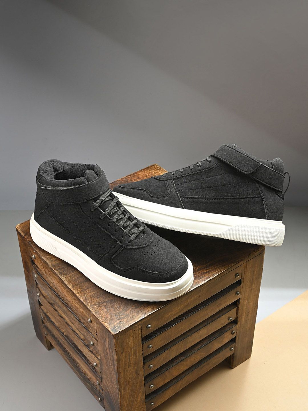 AfroJack Men Round Toe Chunky Sole Velcro Sneakers-image-30