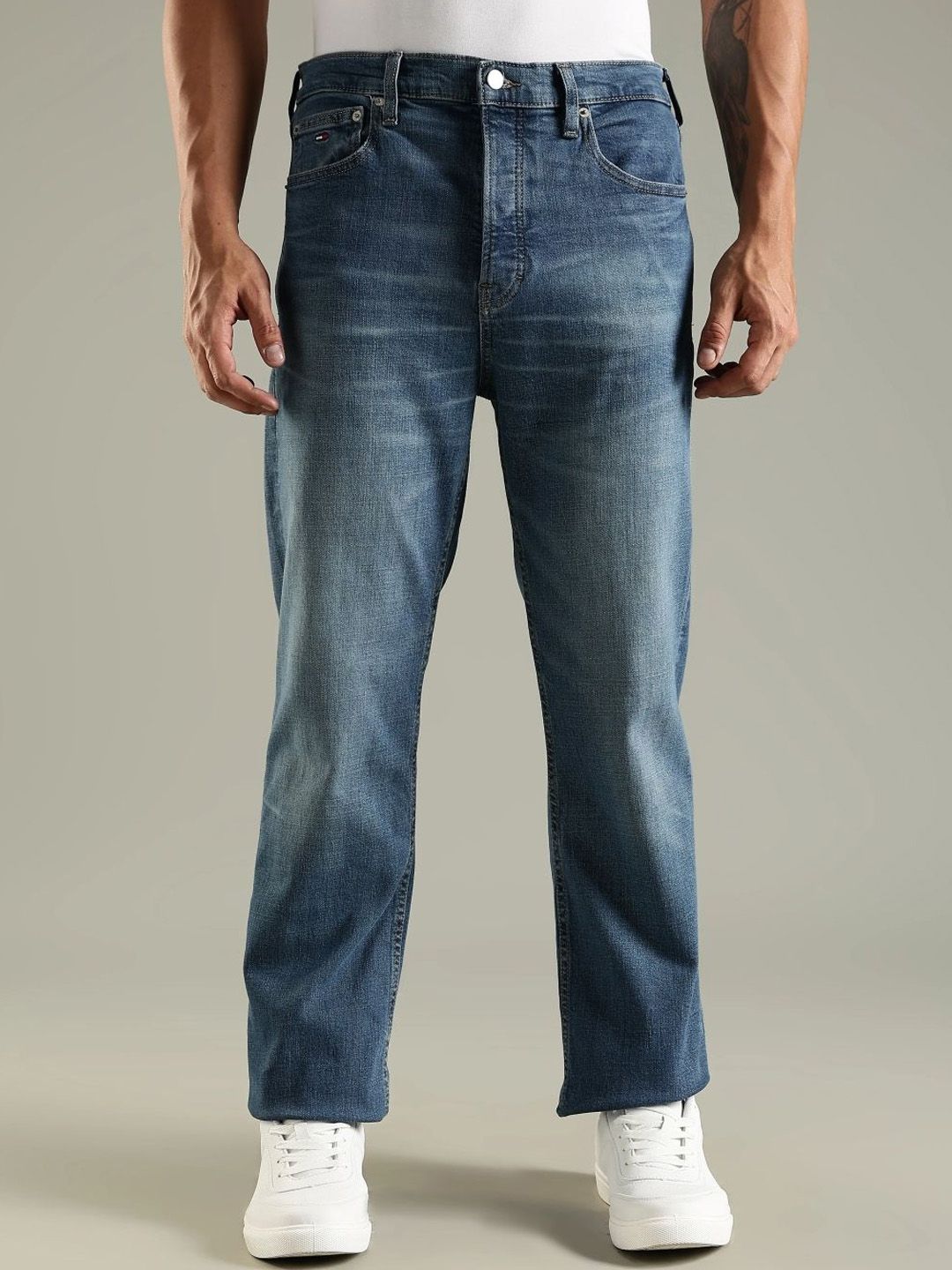 Tommy Hilfiger Men Regular Fit Mid-Rise Light Fade Jeans-picture-17