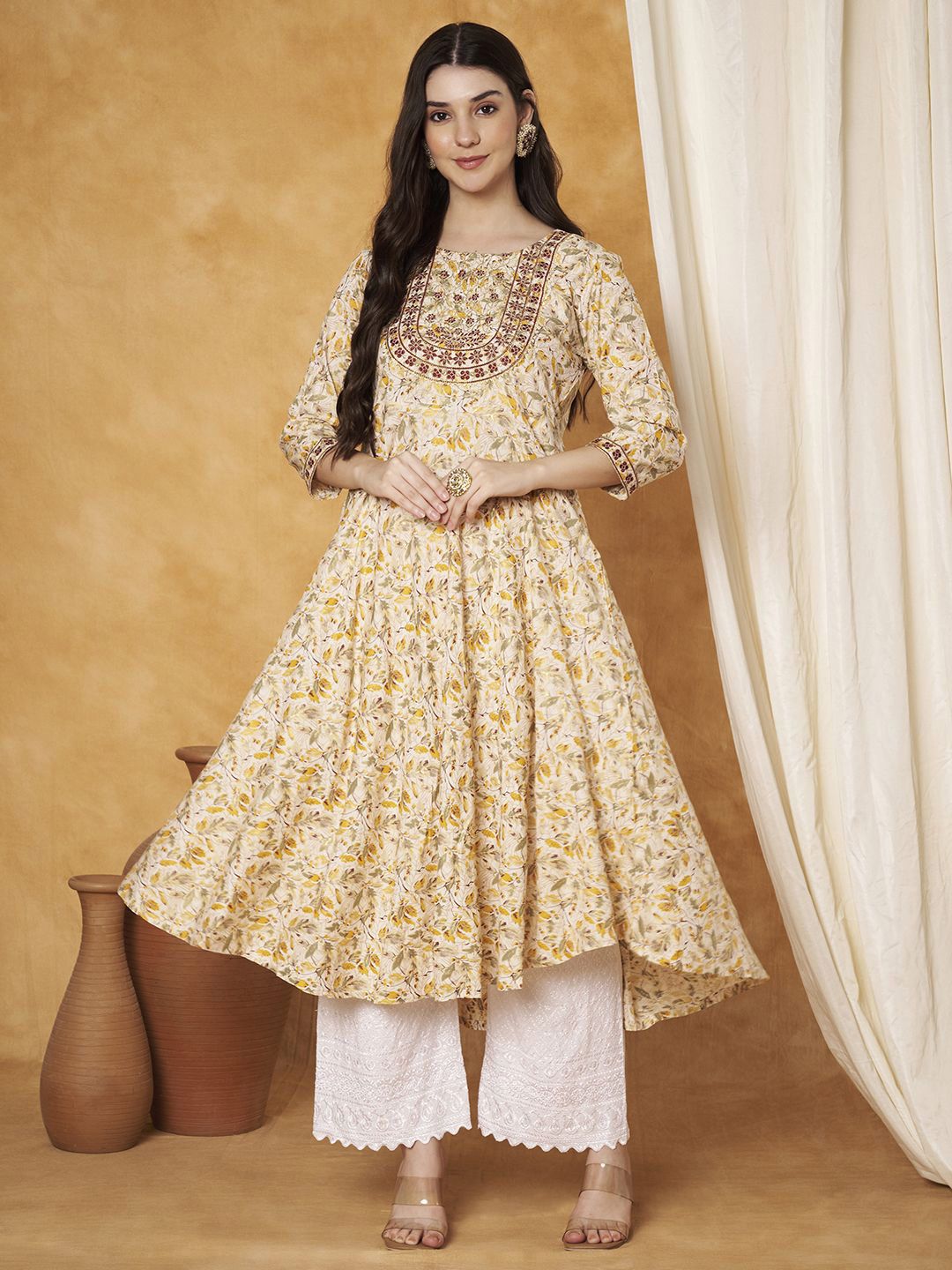 Vastralay Women Round Neck Floral Print A-Line Midi Dress-picture-33