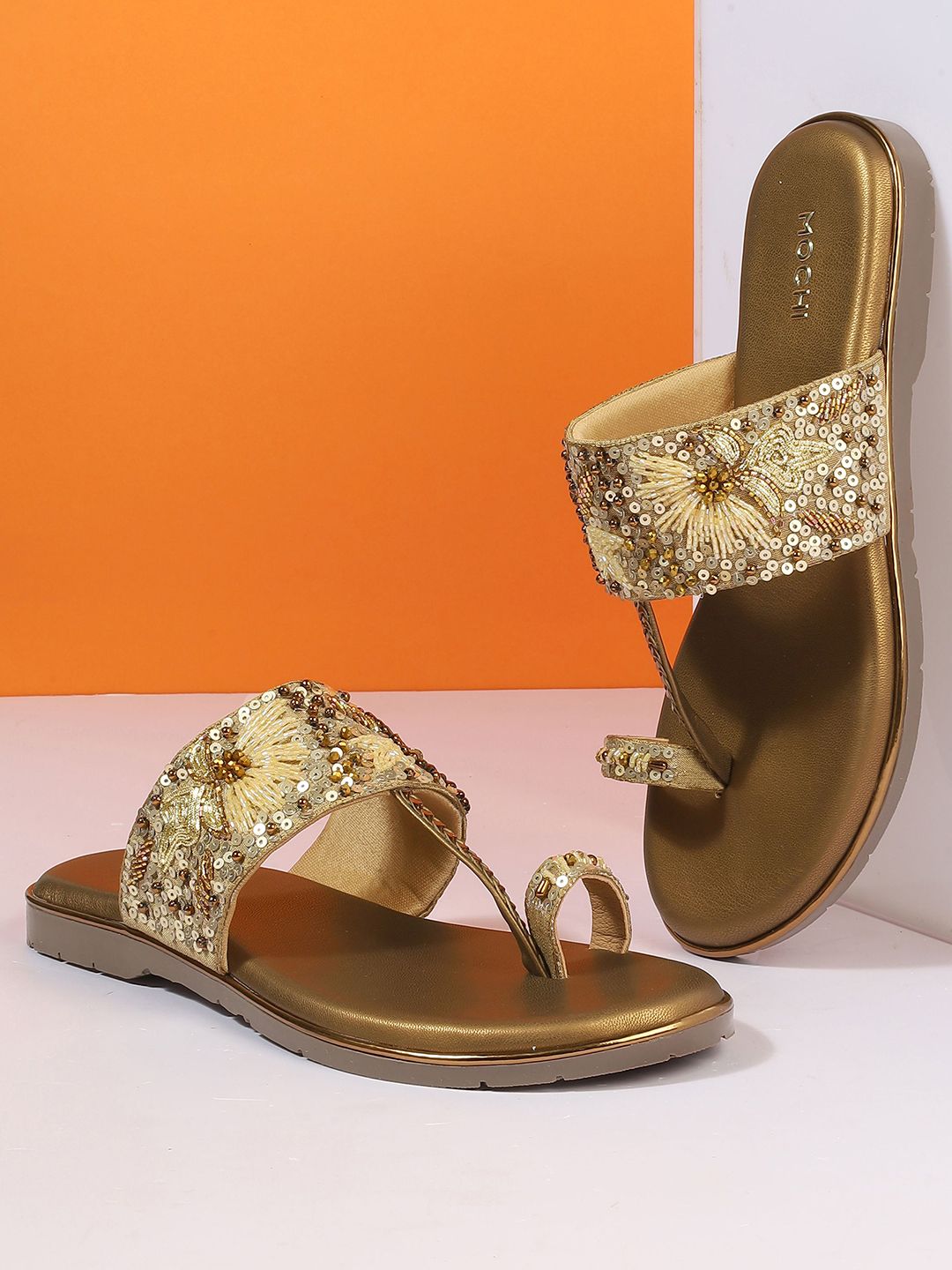 Mochi Women Embellished One Toe Flats-picture-20