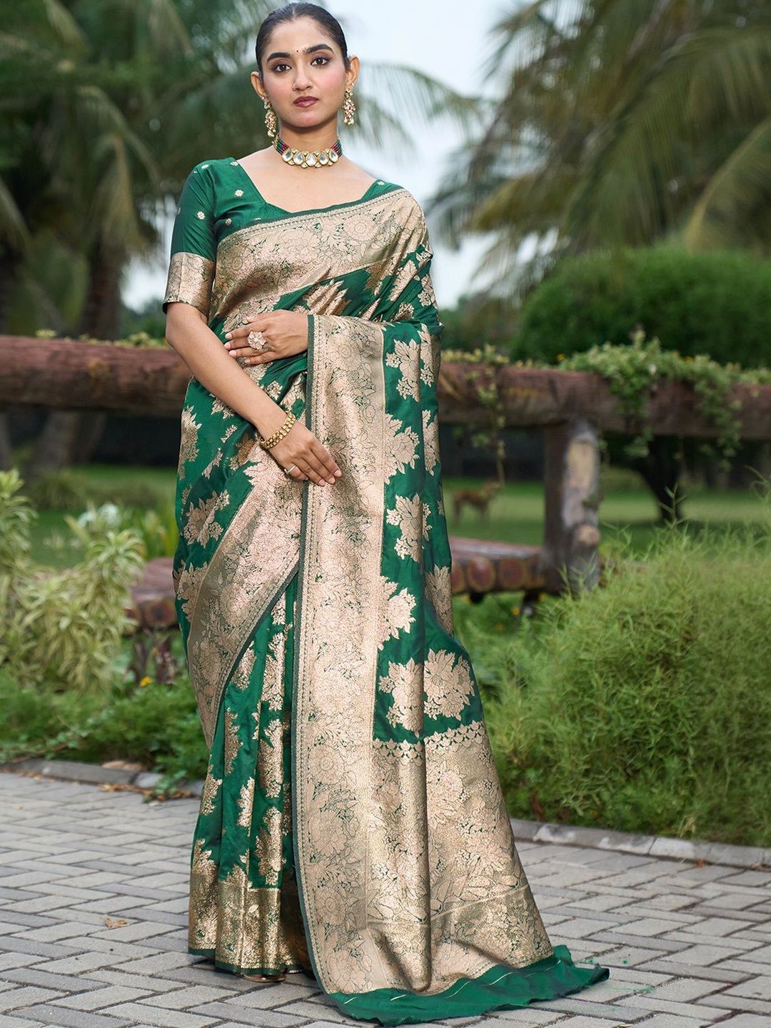 KALINI Woven Design Silk Blend Banarasi Saree-picture-31